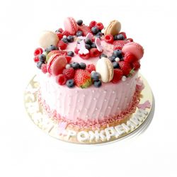cake-with-macarons-1500x1500_1024x1024